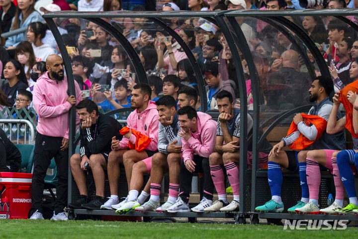 메시 ‘노쇼’에 홍콩 정부 “후원금 회수할 것”｜동아일보