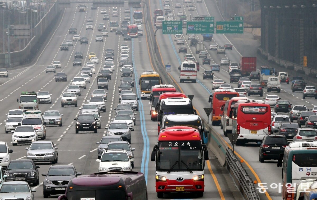 한반도 대동맥 고속도로 5000km 돌파… 이제는 3D프린터로 도로 짓는 시대[황재성의 황금알]｜동아일보