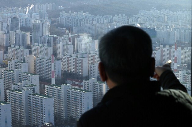 ‘수원의 강남’ 광교 아파트 경매에 35명 ‘우르르’…10.7억원에 팔렸다｜동아일보