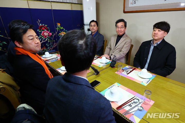 개혁신당, 위성정당 안 띄운다…“거대 양당 꼼수정치의 상징”｜동아일보