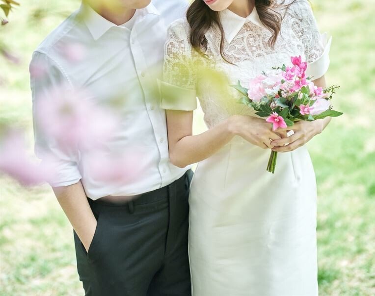 “이러면 누가 결혼하겠나”…대한민국 평균 결혼비용 3억 돌파｜동아일보